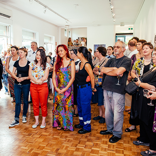 129_9282_25Oct2019112855_Crowd at Chrissie Cotter Gallery.png